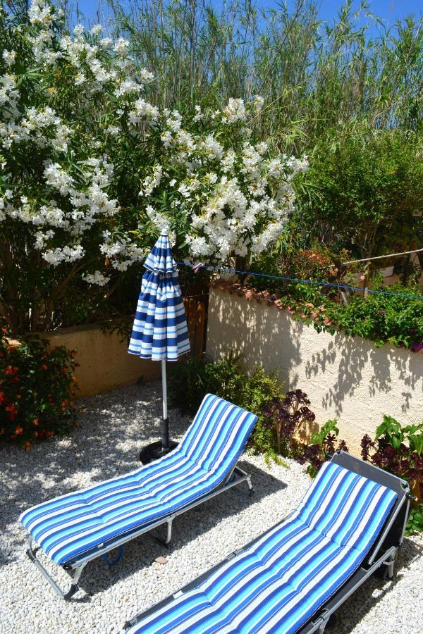 Apartament Casa Alexandra Les Deveses Zewnętrze zdjęcie
